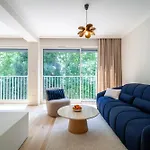 & Lounge Annecy