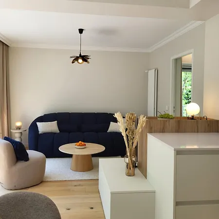& Lounge Daire Annecy